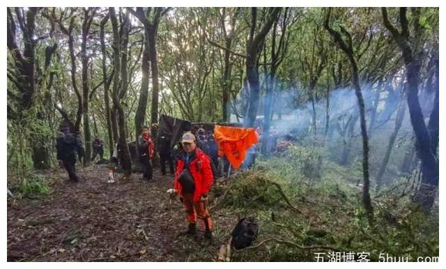 哀牢山遇难者或因罗盘故障原地转圈，遇难地质人员疑身穿售价4毛雨衣